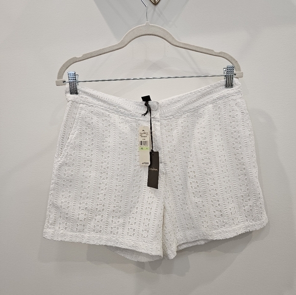 Tommy Bahama NWT White Port De Eyelet Lace Shorts Size 4 - Picture 2 of 15